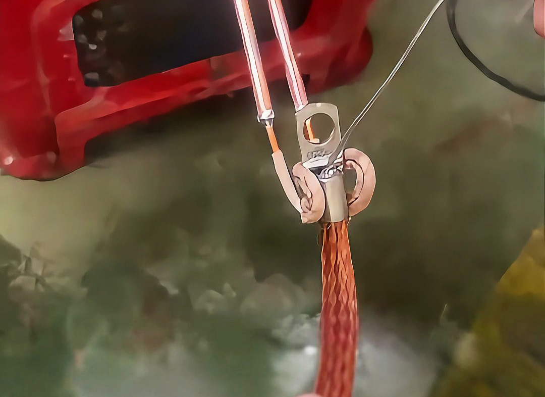 線束端子錫焊提速！海瑞拓6KW超高頻焊接機，5秒搞定一個