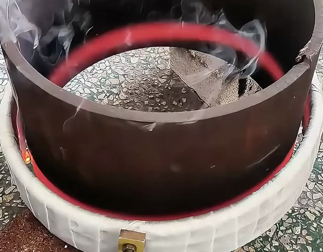 鋼管端頭局部加熱難題？海瑞拓中頻加熱爐輕松解決！